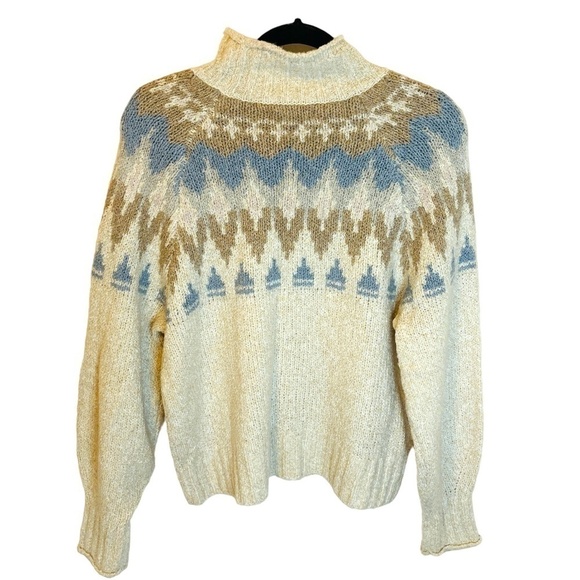 American Eagle Cream Fair Isle Cozy Soft Sweater Sz Medium - Picture 4 of 12